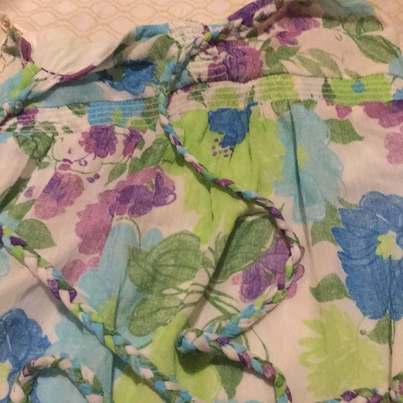 Very lovely, white, floral dress. - Picture 2 of 3